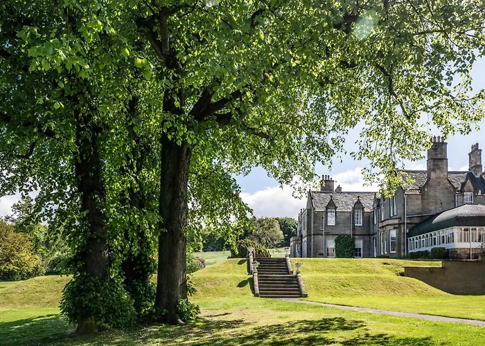 Best Hotels at Edinburgh Airport with Parking Facilities